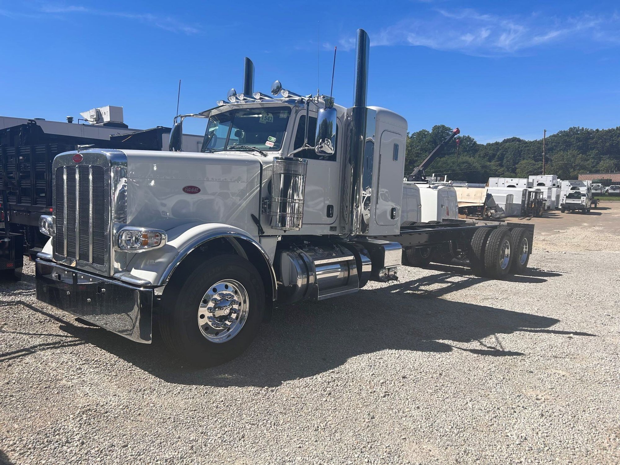 2024 Peterbilt 389